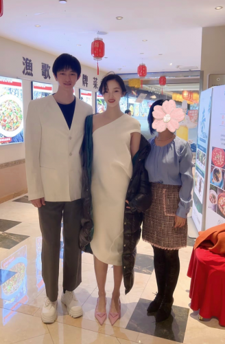 全网婚礼模特排名前十(模特的婚礼游戏)插图4