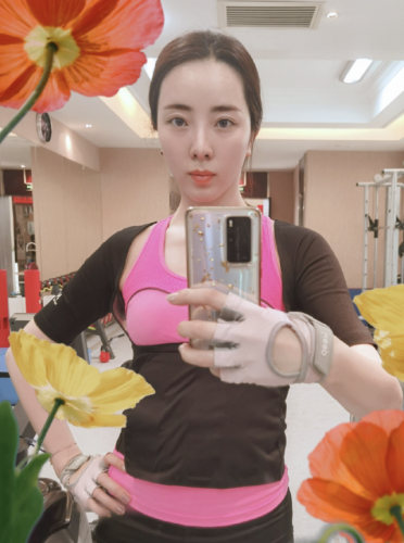 李思思身高(央视个子最矮的女主持人)插图1