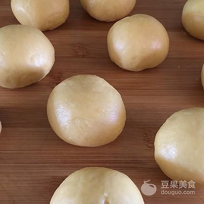 潮式月饼(不同地域的月饼特色)插图3