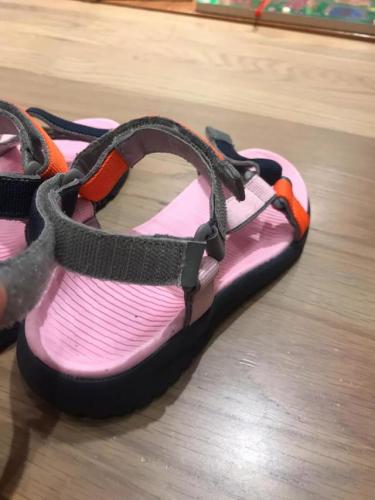儿童凉鞋牌子排名前十(小孩凉鞋十大品牌)插图52