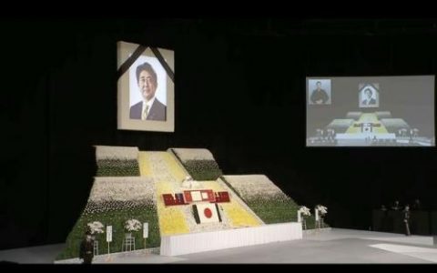 安培晋三(日本现任首相)