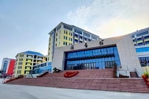 2020广西大专排名前十(广西理工职业技术学校)插图2