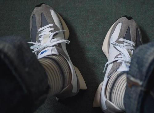 新百伦运动鞋(New Balance复古跑鞋)插图4