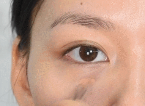 新手化妆技巧(怎样化妆好看又简单初学者)插图9