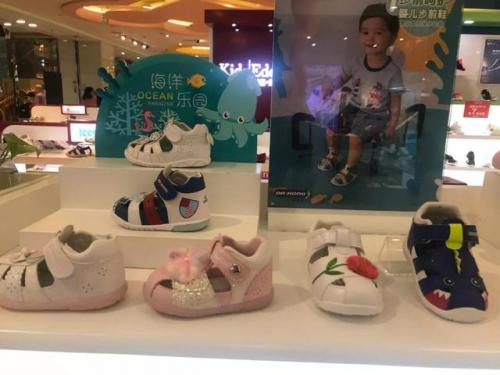儿童凉鞋牌子排名前十(小孩凉鞋十大品牌)插图7