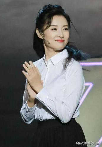 全国央视女主播排名前十(颜值最高的央视女主播)插图1