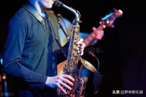 萨克斯好学吗(萨克斯价格一般多少钱)插图