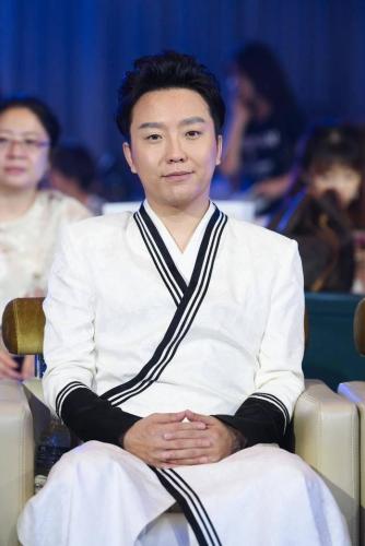 辽阳豪华酒吧排名前十(辽阳有演艺的酒吧吗)插图21