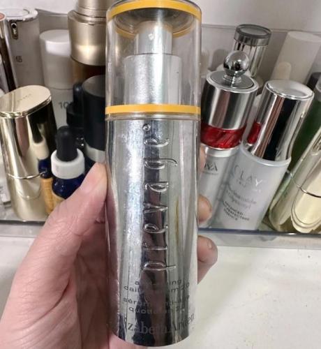 抗氧化最好的护肤品(脸上擦什么抗氧化)插图2