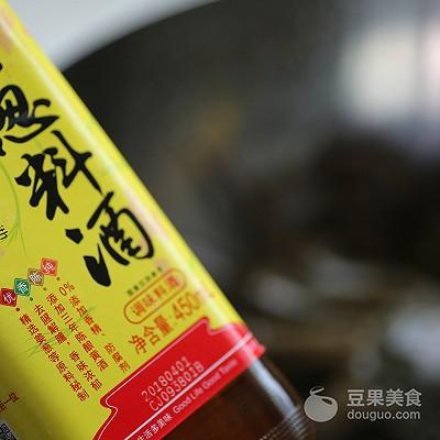 清蒸大闸蟹的做法步骤(大闸蟹的正确蒸法)插图2