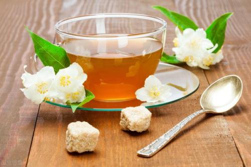 茉莉花茶属于什么茶(70到80岁喝什么茶最好)插图