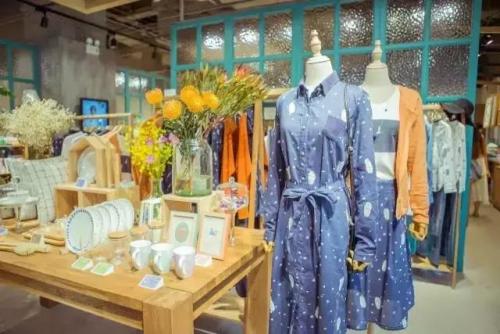 广州女装品牌有哪些(广州市十大服饰品牌)插图11