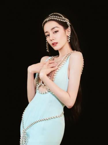晚礼服造型(迪奥花仙子系列晚礼服)插图24