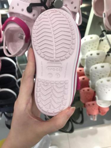 儿童凉鞋牌子排名前十(小孩凉鞋十大品牌)插图28