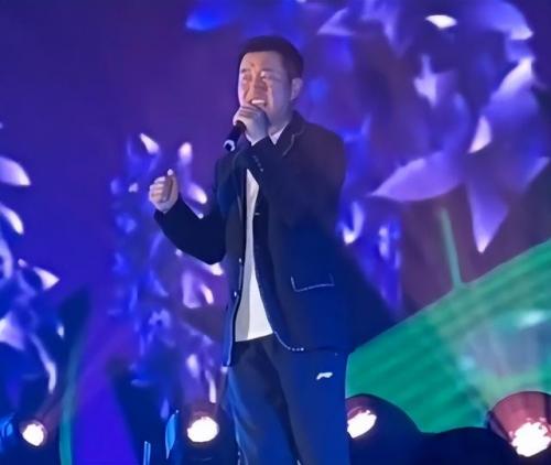 现代吸毒艺人排名前十(国内吸毒明星一览表)插图22