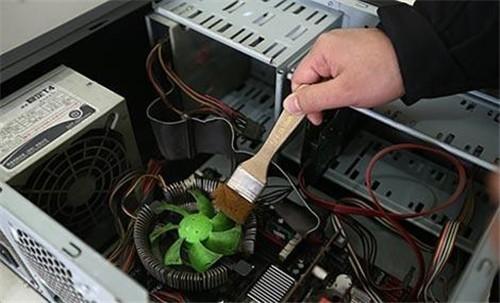 电脑清理灰尘(电脑清灰工具哪里有卖)插图