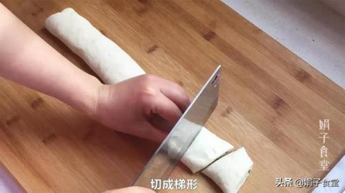 花卷的卷法(一根筷子做6种花卷)插图26