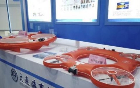 潜水摄像机(三亚潜水能自带摄像机吗)