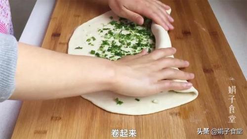 花卷的卷法(一根筷子做6种花卷)插图25