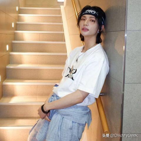 韩国潮男排名前十(韩国最流行的发型男生)插图7