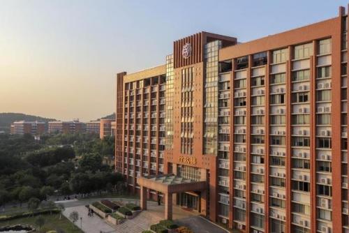 广东商学院华商学院(广州华商商学院董学乾老师)插图1
