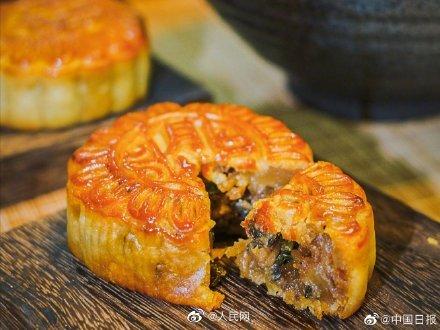 螺蛳粉对月饼下手(螺蛳粉味月饼好吃吗)插图