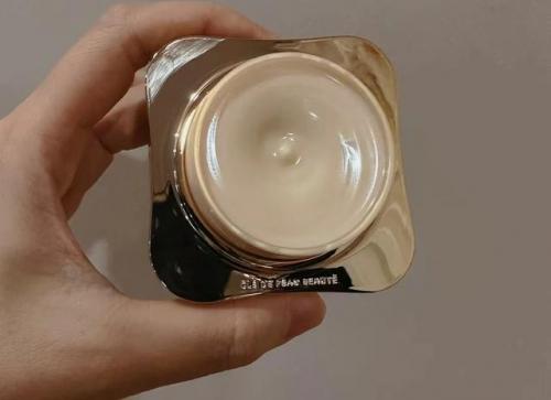 必买护肤品(泰国化妆品品牌前十名)插图15