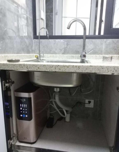 海尔施特劳斯净水机(海尔商用净水机)插图1