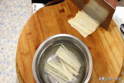 丝瓜汤的做法(丝瓜的18种家常做法)插图3