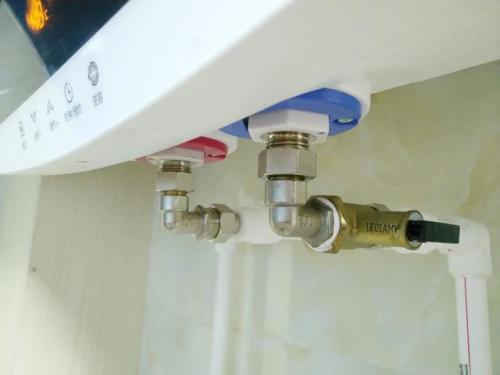 家用热水器(家用热水器选多少升)插图7