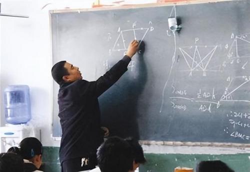 教师法最新修订版全文2021(新教师法2025会出台吗)插图1