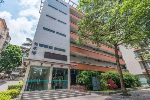 广东省外语艺术职业技术学院(广东省外语艺术职业学院)插图2