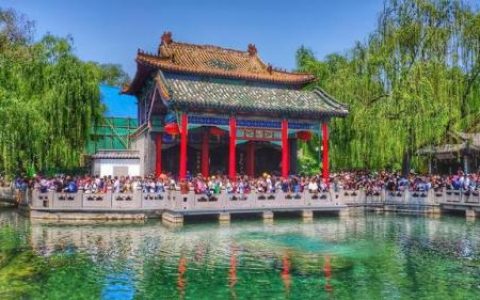 济南景点排名大全前十(济南景点60岁拿身份证免费吗)