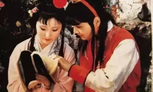 弱水三千只取一瓢什么意思(弱水三千表达了什么情感)插图2