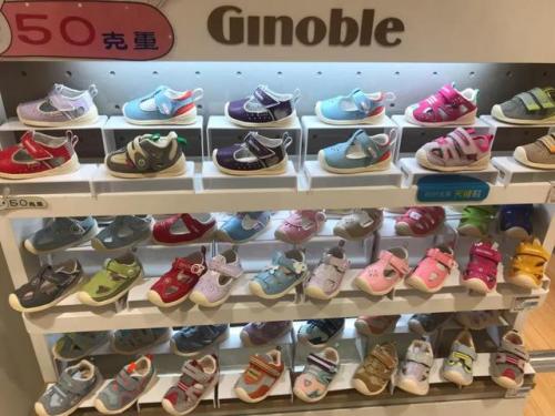 儿童凉鞋牌子排名前十(小孩凉鞋十大品牌)插图19