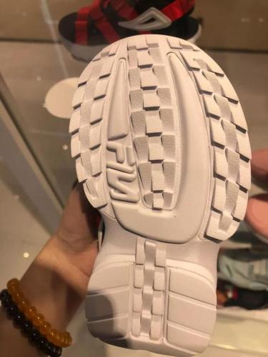 儿童凉鞋牌子排名前十(小孩凉鞋十大品牌)插图45