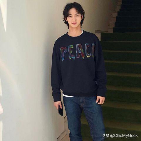 韩国潮男排名前十(韩国最流行的发型男生)插图18
