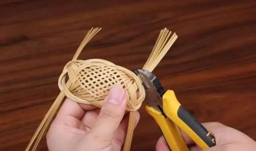 簪子怎么用(发簪的使用方法)插图5