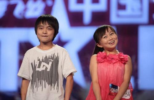 袖珍人朱洁(袖珍人和侏儒人的区别)插图3