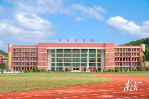 广东亚视演艺学院(亚视演艺学院)插图7