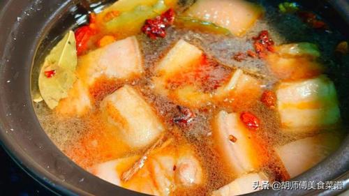 草菇老抽(草菇老抽多少钱一瓶)插图4