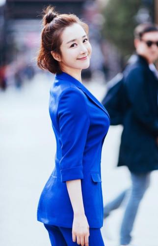 演员李依晓(李依晓主演电视剧)插图