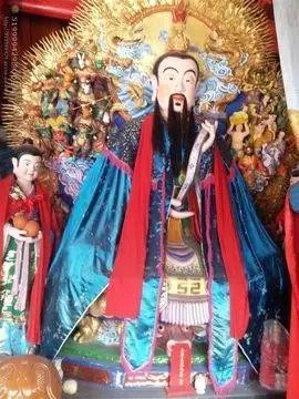灵宝天尊是道教三清中的哪一位(供奉三清属于什么堂口)插图