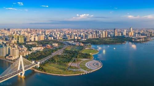 海南2017经济排名前十(海南的经济在全国排名)插图