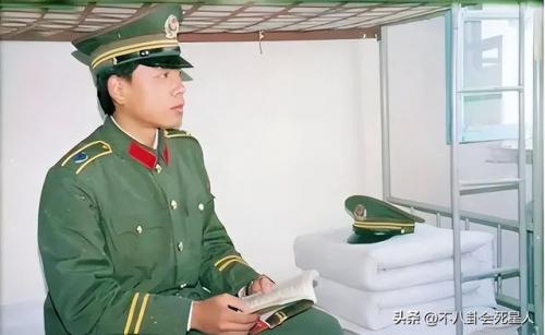 警察女演员排名前十(演过警察的女演员)插图9