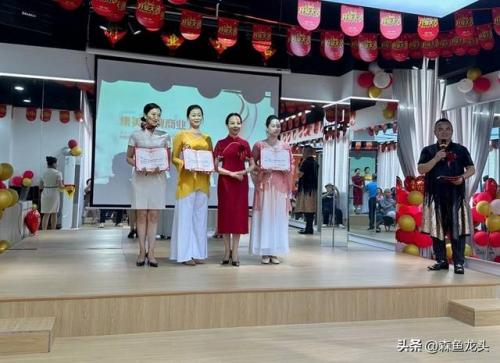 海南舞蹈商家排名前十(海南黎族舞蹈春米舞)插图24