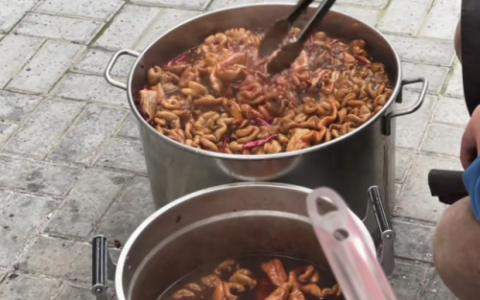 芜湖美食大肠排名前十(猪大肠怎么烧好吃)