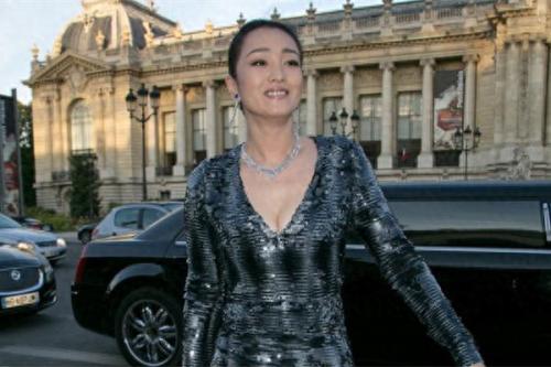 国外十大丰满美女排行榜(金发碧眼外国大美女)插图