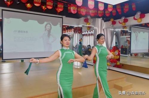 海南舞蹈商家排名前十(海南黎族舞蹈春米舞)插图21