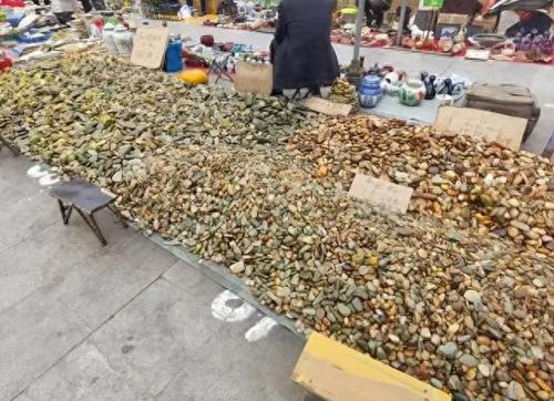十大最垃圾的玉石排行榜(十大垃圾玉石品种)插图4
